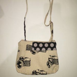 retrofied. Small Purce w/Camera Pattern